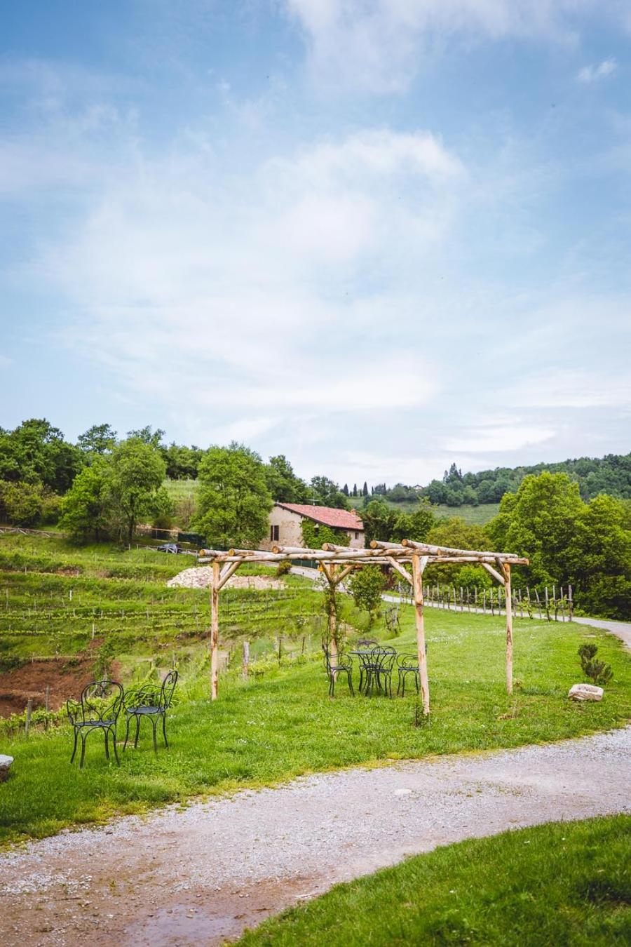Agriturismo La Costa - Casa Vacanze Rovagnate Luaran gambar
