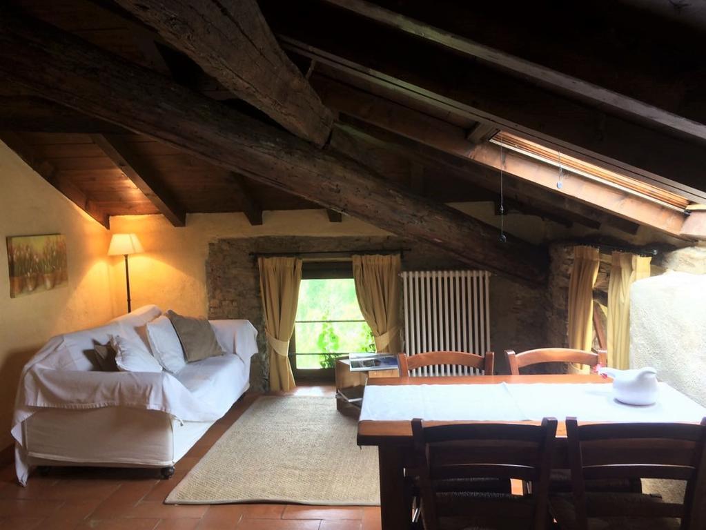 Agriturismo La Costa - Casa Vacanze Rovagnate Luaran gambar