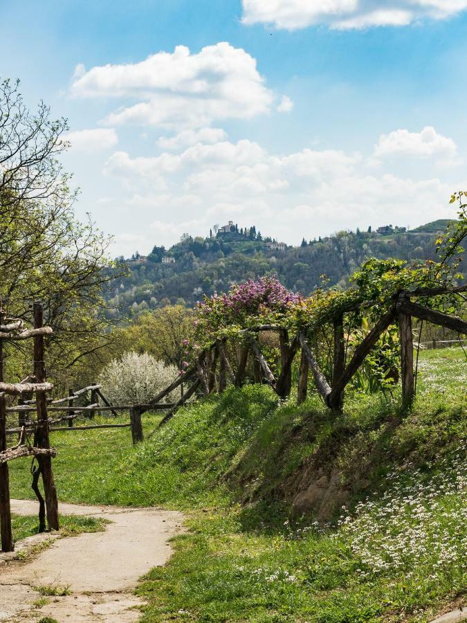 Agriturismo La Costa - Casa Vacanze Rovagnate Luaran gambar